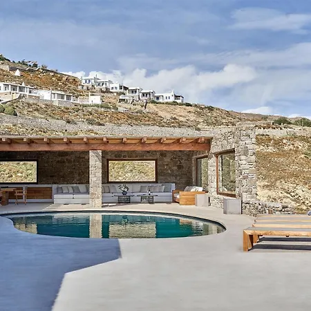 Christina's Panormos Vila
